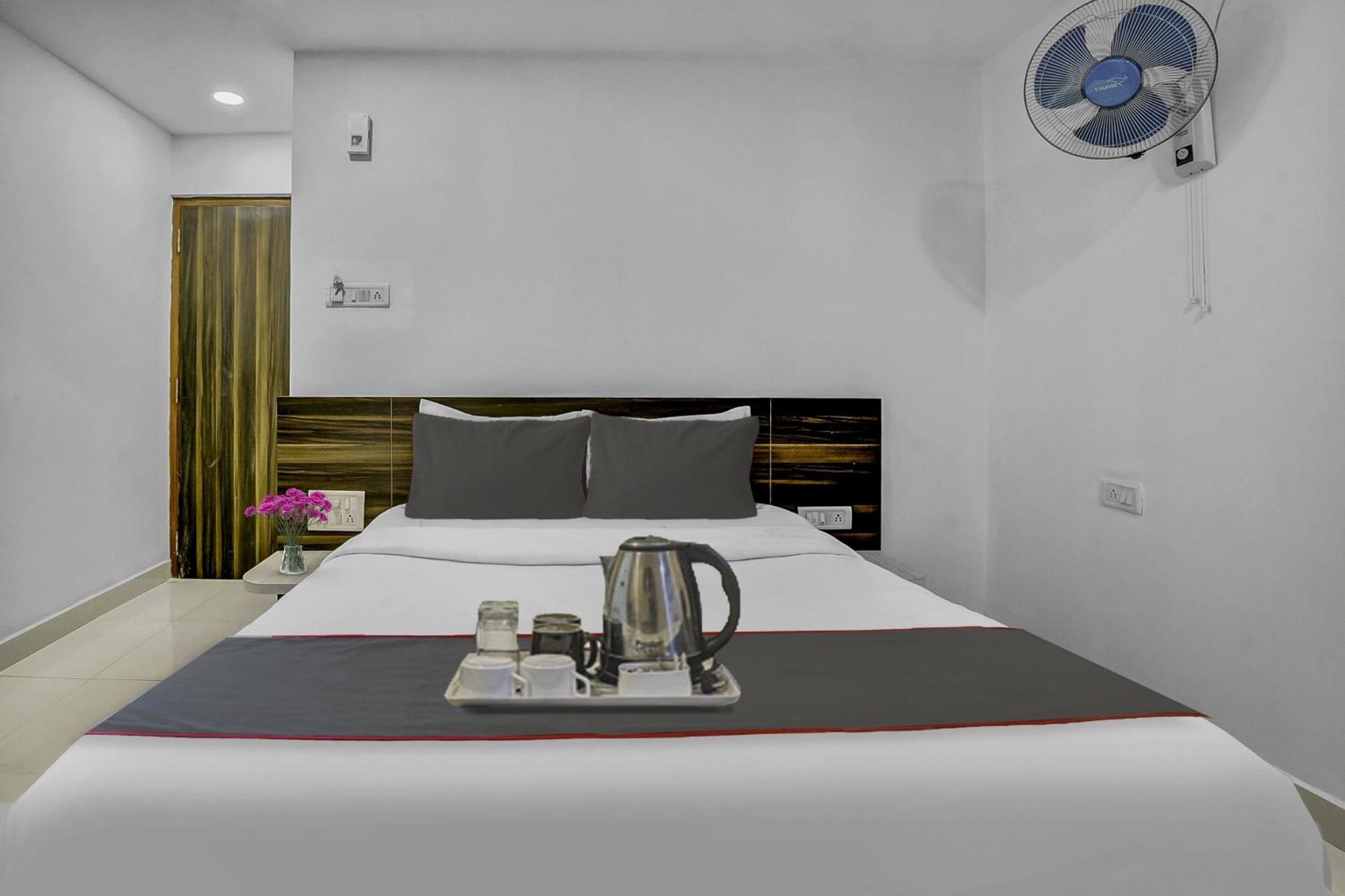 Hotel Sai Town House Mangalore Exteriör bild