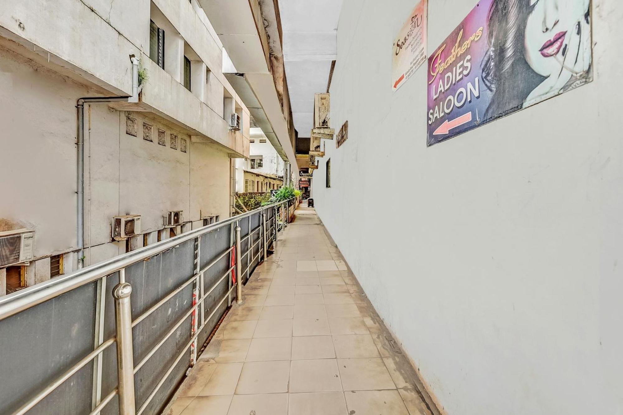 Hotel Sai Town House Mangalore Exteriör bild